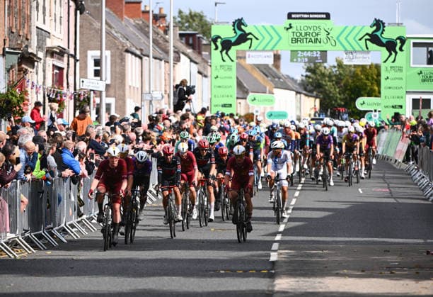 2026 Lloyds Tour of Britain Men Picture by Simon Wilkinson SWpix.com - 06 09 2026 - Cycling - UCI ProSeries - 2026 Lloyds Tour of Britain Men - Stage 5: Earlston to Earlston (156.1km) - The peloton Copyright: x xSWpix.comx(t axPhotographyxHubxLtd)xSimonxWilkinson SWpix.comx SWP-3030-22931