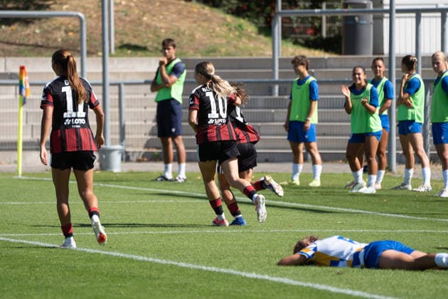 06.09.2026, xhfmx, Fussball 2.Frauen Bundesliga, Eintracht Frankfurt II - Carl-Zeiss Jena Die Eintracht Frauen bejubeln das 1:0 gegen Jena durch Ela Demirbas (Eintracht Frankfurt, 18) Mia Büchele (Eintracht Frankfurt, 10), Amira Dahl (Eintracht Frankfurt, 11) Frankfurt am Main *** September 6, 2026, xhfmx, Women s Bundesliga 2, Eintracht Frankfurt II vs. Carl Zeiss Jena The Eintracht women celebrate the 1–0 victory over Jena thanks to a goal by Ela Demirbas Eintracht Frankfurt, 18 Mia Büchele Eintracht Frankfurt, 10, Amira Dahl Eintracht Frankfurt, 11 Frankfurt am Main