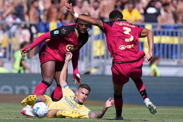 Frosinone s Antonio Raimondo during the Serie A EniLive soccer match between Frosinone and Venezia at the Frosinone Benito Stirpe stadium, Italy - Sunday, September 6, 2026 - Soccer ( Photo by Alfredo Falcone LaPresse )  Copyright: xAlfredoxFalcone LaPressex