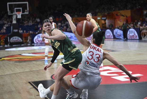 Turkiye v Australia - FIBA Women s Basketball World Cup BERLIN, GERMANY - SEPTEMBER 6: Turkiye s Esra Ural (33) in action during the FIBA 2026 Women s Basketball World Cup Group C match between Turkiye and Australia at Uber Arena in Berlin, Germany, on September 6, 2026. Halil Sagirkaya Anadolu Berlin Germany. Editorial use only. Please get in touch for any other usage.  Copyright: x2026xAnadoluxHalilxSagirkayax