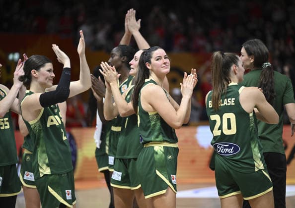 Turkiye v Australia - FIBA Women s Basketball World Cup BERLIN, GERMANY - SEPTEMBER 6: Players of Australia celebrate after winning the FIBA 2026 Women s Basketball World Cup Group C match between Turkiye and Australia at Uber Arena in Berlin, Germany, on September 6, 2026. Halil Sagirkaya Anadolu Berlin Germany. Editorial use only. Please get in touch for any other usage.  Copyright: x2026xAnadoluxHalilxSagirkayax