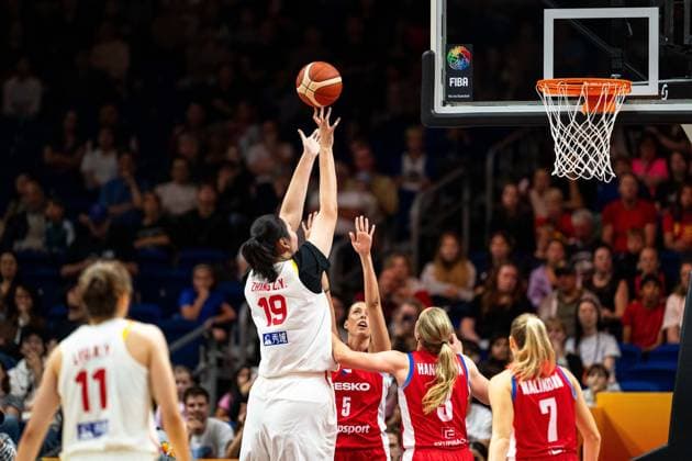Ziyu Zhang, China, 19, shooting; Natalie Stoupalova, Czech Republic, 05; Alena Hanusova, Czech Republic, 03; Petra Malikova, Czech Republic, 07, GER, China vs. Czech Republic, Basketball, 2026 FIBA Women’s World Cup, Group Stage, Matchday 2, September 6, 2026, GER, China vs. Czech Republic, Basketball, 2026 FIBA Women’s World Cup, Group Stage, Matchday 2, September 6, 2026, Berlin Copyright: xEibner-Pressefoto MaxxVincenx EP_MVN