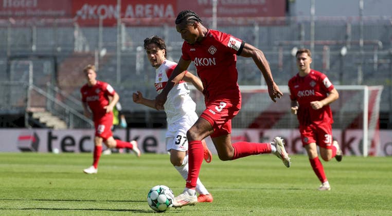 September 6, 2026, xfsx, Men s, Soccer, 2026–2027 Season, 3rd Division, Matchday 4: FC Würzburger Kickers vs. VfB Stuttgart II; from left: David Preu (VfB Stuttgart II), David Abrangão (FC Würzburger Kickers), Würzburg, AKON ARENA, Bavaria, Germany
