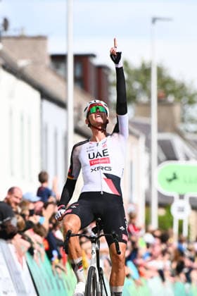 2026 Lloyds Tour of Britain Men Picture by Simon Wilkinson SWpix.com - 06 09 2026 - Cycling - UCI ProSeries - 2026 Lloyds Tour of Britain Men - Stage 5: Earlston to Earlston (156.1km) - Tim Wellens (UAE Team Emirates XRG) crosses the line to win the general classification and celebrates Copyright: x xSWpix.comx(t axPhotographyxHubxLtd)xSimonxWilkinson SWpix.comx SWP-3030-22953