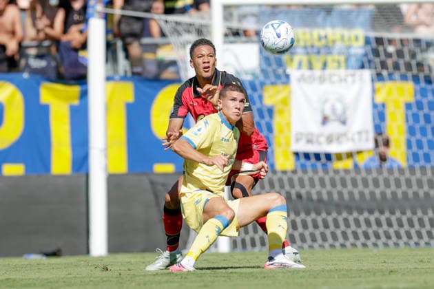 Serie a football match Frosinone Calcio vs Venezia Venezia s Belgian defender Joel Schingtienne challenges for the ball with Frosinone s Georgian forward Giorgi Kvernadze during the Serie A football match between Frosinone Calcio vs Venezia at the Benito Stirpe stadium in Frosinone, Italy on September 06, 2026. _BPH3326 Copyright: xAntonioxBalascox