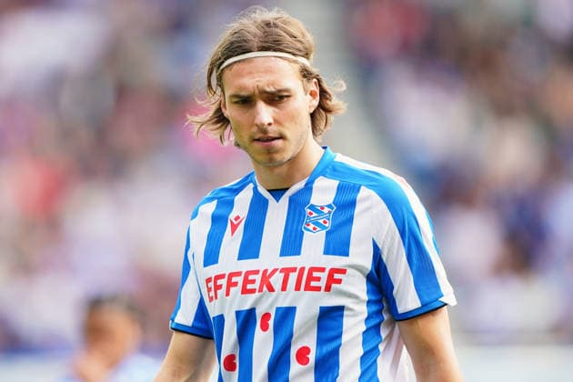 2026-09-06 VriendenLoterij Eredivisie: SC Heerenveen v AZ Alkmaar HEERENVEEN, NETHERLANDS - SEPTEMBER 6: Roberts Uldrikis of SC Heerenveen during the VriendenLoterij Eredivisie match between SC Heerenveen and AZ Alkmaar at Abe Lenstra stadion on September 6, 2026 in Heerenveen, Netherlands. Heerenveen Abe Lenstra stadion Netherlands Content not available for redistribution in The Netherlands directly or indirectly through any third parties. Copyright: xAndrexWeeningx