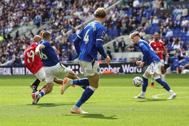 Premier League: Everton v Manchester United, ManU Bryan Mbeumo of Manchester United scores to make it 0-1 during the Premier League match Everton vs Manchester United at Hill Dickinson Stadium, Liverpool, United Kingdom on 06 September 2026 (Photo by Mark Cosgrove News Images) Liverpool Hill Dickinson Stadium Merseyside United Kingdom Copyright: xMarkxCosgrove NewsxImagesx
