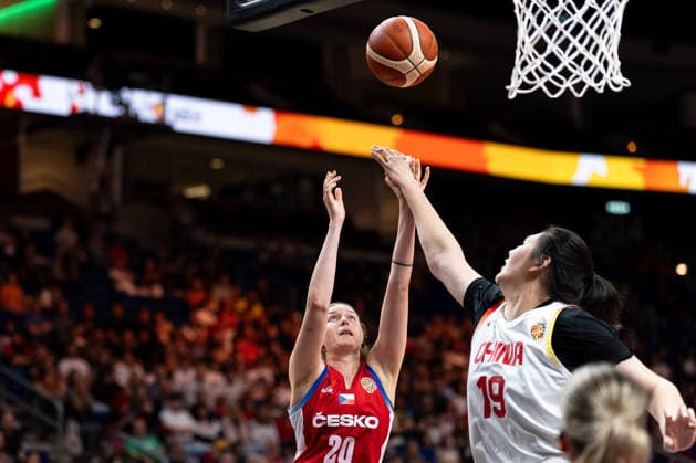 Natalie Koucka, Czech Republic, 20, shooting; Ziyu Zhang, China, 19; GER, China vs. Czech Republic, basketball, 2026 FIBA Women’s World Cup, group stage, Matchday 2, September 6, 2026, GER, China vs. Czech Republic, basketball, 2026 FIBA Women’s World Cup, group stage, Matchday 2, September 6, 2026, Berlin Copyright: xEibner-Pressefoto MaxxVincenx EP_MVN