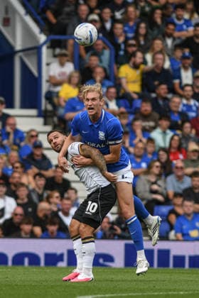 Birmingham City v Wolverhampton Wanderers, Sky Bet Championship, St Andrews @ Knighthead Park, Birmingham, UK - 6 September 2026 Birmingham City s Phil Neumann heads the ball, challenged by Wolverhampton Wanderer s Adam Armstrong , UK NEWSPAPERS OUT Copyright: xRichardxBowcottx