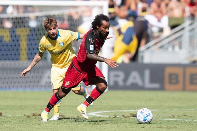 Frosinone Calcio v Venezia FC - Serie A Enilive Gianluca Busio of Venezia FC in action during the Serie A Enilive match between Frosinone Calcio and Venezia FC at Stadio Benito Stirpe on September 6, 2026 in Frosinone, Italy Frosinone Stadio Benito Stirpe Lazio Italy Copyright: xGiuseppexMaffiax 20260906_153838_SerieA_Frosinone-Venezia_LIA09424