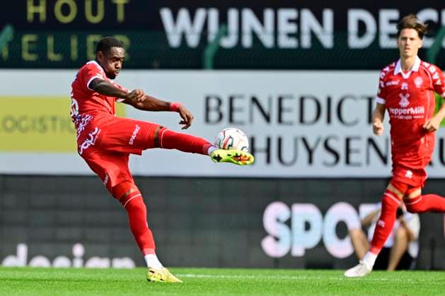 KV Kortrijk v SV Zulte Waregem - Jupiler Pro League KORTRIJK, BELGIUM - SEPTEMBER 06 : Kohon Rudy Seimao defender of KV Kortrijk during the Jupiler Pro League match between KV Kortrijk and SV Zulte Waregem on September 6, 2026 in Kortrijk, Belgium, 06 09 2026 Kortrijk Belgium  Copyright: xJanxDexMeuleneirx