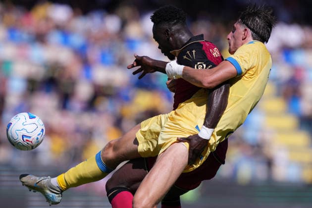 Venezia s Akor Adams Frosinone s Giorgio Cittadini during the Serie A EniLive soccer match between Frosinone and Venezia at the Frosinone Benito Stirpe stadium, Italy - Sunday, September 6, 2026 - Soccer ( Photo by Alfredo Falcone LaPresse )  Copyright: xAlfredoxFalcone LaPressex