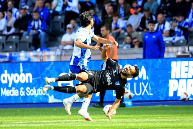 Sport Bilder des Tages 06.09.2026, DEU GER, Fussball , 2.Fussballbundesliga , Spieltag, Saison 2026 2027, Berliner Olympiastadion, Hertha BSC vs. 1.FC Magdeburger Kevin Sessa ( Hertha BSC Berlin 8 ), Falko Michel ( 1.FC Magdeburg 21 ) 2. Liga: DFB DFL regulations prohibit any use of photographs as image sequences and or quasi-video) Berlin Berliner Olympiastadion Berlin Deutschland *** September 6, 2026, DEU GER, Soccer, 2. Bundesliga, Matchday, 2026–2027 Season, Berlin Olympic Stadium, Hertha BSC vs. 1. FC Magdeburg Kevin Sessa Hertha BSC Berlin 8, Falko Michel 1. FC Magdeburg 21 2. Bundesliga DFB DFL regulations prohibit any use of photographs as image sequences and or quasi-video Berlin Berlin Olympic Stadium Berlin Germany Copyright: xNordphotox xEnglerx