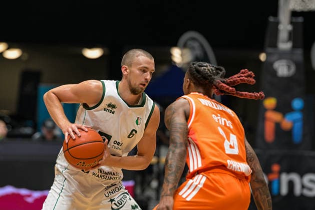 easyCredit Basketball Bundesliga, Exhibition Game, Niners Chemnitz vs. Legia Warsaw, September 6, 2026, starting at 3:00 p.m., Chemnitz, Chemnitz Arena. Pictured: No. 6 Kristers Zoriks, No. 24 Cobe Williams. easyCredit Basketball Bundesliga, Exhibition Game, Niners Chemnitz vs. Legia Warsaw, Chemnitz, Saxony, Germany Copyright: xEHLxMedia MichelxKöhlerx 20260609-Niners-Chemnitz-Legia-Warschau_018