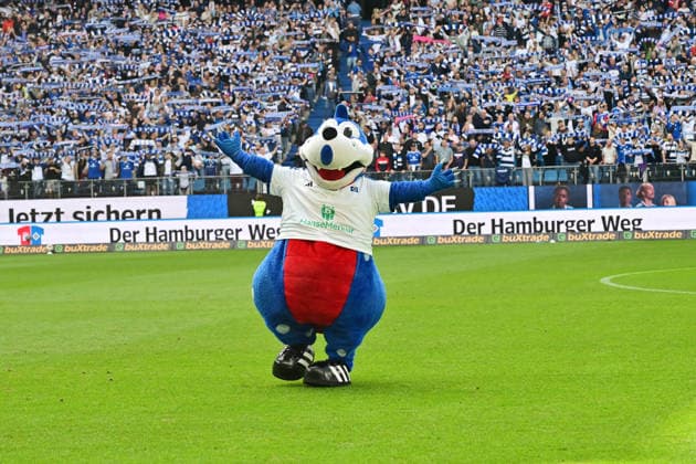 06.09.2026,GER Fußball, Männer, 1.BL, Spieltag 2, Saison 2026 2027, Hamburg, Hamburger SV vs 1.FSV Mainz 05 Maskottchen Hermann vor Spielbeginn DFB DFL regulations prohibit any use of photographs as image sequences and or quasi-video) Hamburg Volksparkstadion Hamburg Deutschland *** September 6, 2026, German Soccer, Men s, 1st Division, Matchday 2, 2026–2027 Season, Hamburg, Hamburger SV vs. 1. FSV Mainz 05. Mascot Hermann before kickoff. DFB and DFL regulations prohibit any use of photographs as image sequences and or quasi-video. Hamburg Volksparkstadion, Hamburg, Germany Copyright: xnordphotoxGmbH xWitkex