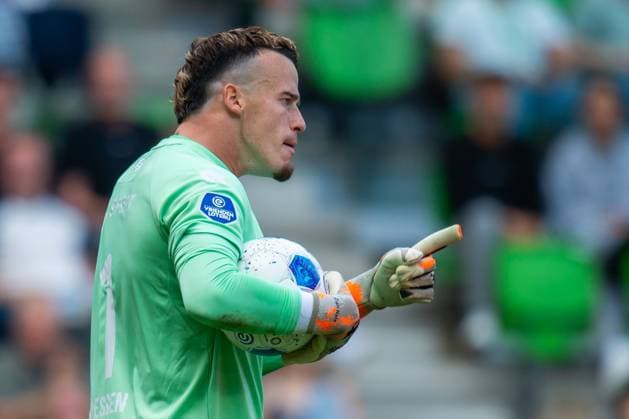GRONINGEN , 06-09 2026 , Stadium Euroborg , season 2026 2027 , Dutch Eredivisie football , match between FC Groningen and FC Twente , picture shows FC Groningen goalkeeper Etienne Vaessen Groningen - Twente  x206581882x Copyright: