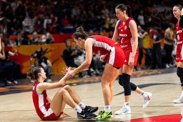 Czech Team Disappoints: Disappointment After Loss, Veronika Vorackova (Czech Republic), 08 on the floor, Julie Pospisilova (Czech Republic), 02, Natalie Stoupalova (Czech Republic), 05, GER, China vs. Czech Republic, Basketball, 2026 FIBA Women’s World Cup, Group Stage, Matchday 2, September 6, 2026, GER, China vs. Czech Republic, Basketball, 2026 FIBA Women’s World Cup, Group Stage, Matchday 2, September 6, 2026, Berlin Copyright: xEibner-Pressefoto MaxxVincenx EP_MVN