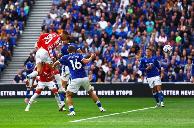 Benjamin Sesko of Manchester United, ManU scores a goal to make it 1-2 Everton v Manchester United, Premier League, Football, Football, Hill Dickinson Stadium, Liverpool, UK - 06 Sep 2026Liverpool Hill Dickinson Stadium United Kingdom EDITORIAL USE ONLY No use with unauthorised audio, video, data, fixture lists, club league logos or live services. Online in-match use limited to 120 images, no video emulation. No use in betting, games or single club league player publications. Copyright: xMattxWest Shutterstockx 17135038al