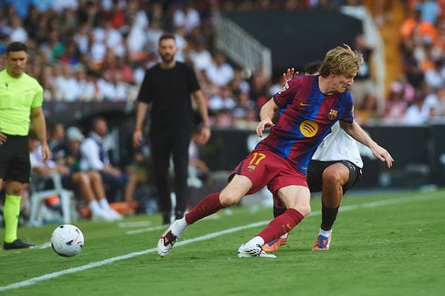 Anthony Gordon of FC Barcelona during the LaLiga EA Sports match between Valencia CF and FC Barcelona at Mestalla on September 6, 2026, in Valencia, Spain