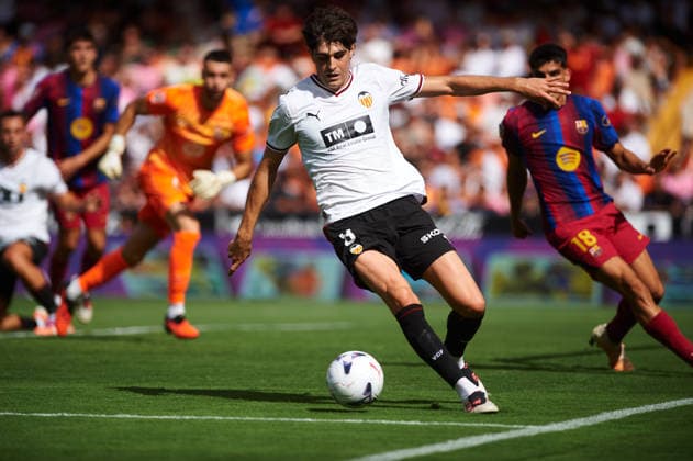 Javi Guerra of Valencia CF during the LaLiga EA Sports match between Valencia CF and FC Barcelona at Mestalla on September 6, 2026, in Valencia, Spain