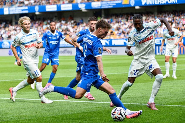 RUGBY : Stade Francais vs USA Perpignan - Top 14 - JournÃ e 1 - 05 09 2026 Lucas Maronnier (ESTAC Troyes) Pape Demba Diop (RC Strasbourg) ParisFrance  Copyright: xBaptistexAutissierx