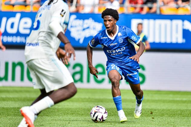 RUGBY : Stade Francais vs USA Perpignan - Top 14 - JournÃ e 1 - 05 09 2026 Dermane Karim (ESTAC Troyes) ParisFrance  Copyright: xBaptistexAutissierx