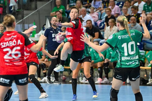 Natsuki Aizawa (Thueringer HC, 23) wirft VfL Oldenburg vs. Thueringer HC, ALSCO Handball Bundesliga Frauen, 2. Spieltag, Saison 2026 2027, 06.09.2026, VfL Oldenburg vs. Thueringer HC, ALSCO Handball Bundesliga Frauen, 2. Spieltag, Saison 2026 2027, 06.09.2026 Oldenburg *** Natsuki Aizawa, Thuringer HC, age 23, scores in VfL Oldenburg vs. Thuringer HC, ALSCO Women’s Handball Bundesliga, Matchday 2, 2026–2027 season, September 6, 2026, VfL Oldenburg vs. Thueringer HC, ALSCO Women’s Handball Bundesliga, Matchday 2, 2026–2027 Season, September 6, 2026, Oldenburg Copyright: xEibner-Pressefoto RobertxGertzenx EP_RGN