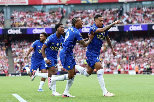 London, England, 6th September 2026. Morgan Rogers of Chelsea celebrates scoring his sides opening goal during the Arsenal vs Chelsea Premier League match at the Emirates Stadium, London. Picture credit should read: David Klein Sportimage EDITORIAL USE ONLY. No use with unauthorised audio, video, data, fixture lists, club league logos or live services. Online in-match use limited to 120 images, no video emulation. No use in betting, games or single club league player publications. SPI_011_DK_Arsenal_Chelsea SPI-4978-0011