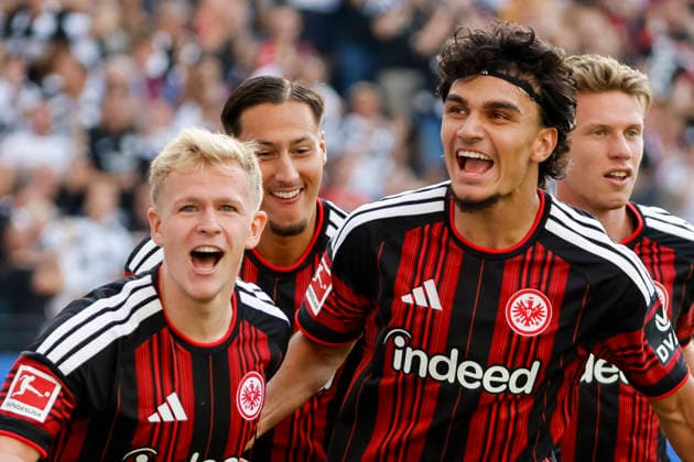 Torjubel Eintracht Frankfurt beim 1:0 durch Jonathan Burkardt (Eintracht Frankfurt, 09), Freude, Begeisterung, positive Emotionen, Torerfolg , Deutschland, Fussball, 1. Bundesliga, 2.Spieltag, 2026 2027, Eintracht Frankfurt vs. FC Augsburg, 06.09.2026, Frankfurt am Main Deutsche-Bank-Park Deutschland *** Eintracht Frankfurt celebrates Jonathan Burkardt s 1-0 goal; Eintracht Frankfurt, 09; joy, excitement, positive emotions, goal, Germany, soccer, Bundesliga 1, Matchday 2, 2026–2027, Eintracht Frankfurt vs. FC Augsburg, September 6, 2026, Frankfurt am Main, Deutsche Bank Park, Germany Copyright: xGrantxHubbsx
