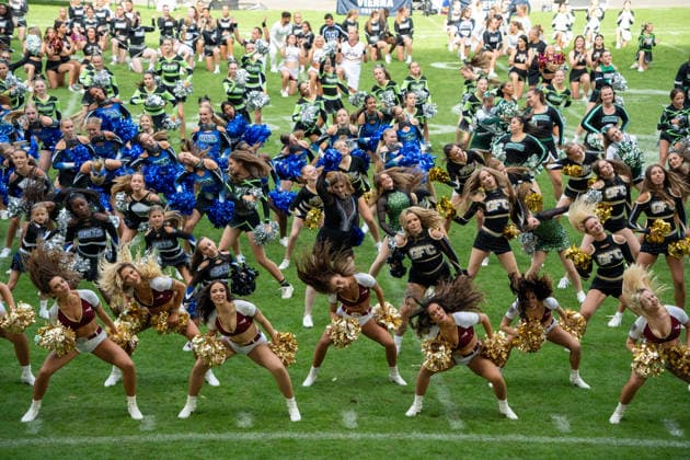 Germany, September 6, 2026, The AFLE Gold Bowl 2026: Panthers Wroclaw vs. Vienna Vikings, Schauinsland Reisen Arena, Duisburg. The cheerleaders set a new record for the most cheerleaders in the air. Duisburg, Germany Copyright: xMijoxLubecx