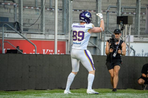 Germany, September 6, 2026, The AFLE Gold Bowl 2026: Panthers Wroclaw vs. Vienna Vikings, Schauinsland Reisen Arena, Duisburg; Florian Bierbaumer of the Vienna Vikings scores a touchdown for Vienna in Duisburg, Germany Copyright: xMijoxLubecx