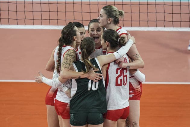 Poland v Serbia - CEV EuroVolley 2026 ISTANBUL, TURKIYE - SEPTEMBER 6: Poland s national volleyball team players celebrate during the third-place match between Poland and Serbia at the CEV EuroVolley 2026 Women s European Volleyball Championship at Sinan Erdem Sports Hall in Istanbul, Turkiye, on September 6, 2026. Agit Erdi Ulukaya Anadolu Istanbul Turkey. Editorial use only. Please get in touch for any other usage.  Copyright: x2026xAnadoluxAgitxErdixUlukayax