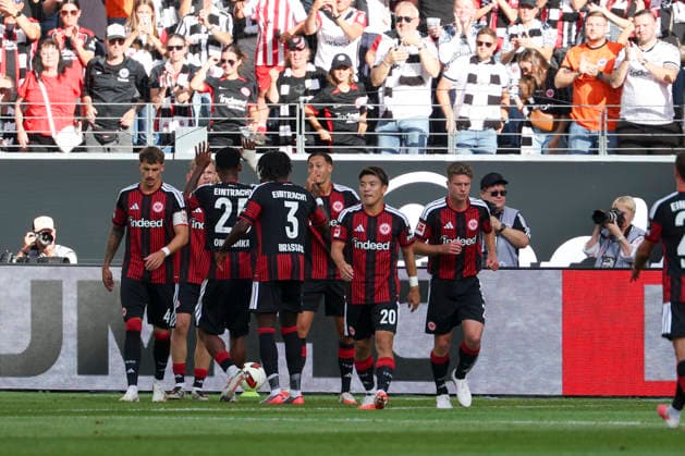 2026.09.06 xjfx Fussball 1. Bundesliga Eintracht Frankfurt - FC Augsburg, Jonathan Burkardt (Eintracht Frankfurt) and teamates celebrates after scoring a goal (DFL DFB REGULATIONS PROHIBIT ANY USE OF PHOTOGRAPHS as IMAGE SEQUENCES and or QUASI-VIDEO) *** September 6, 2026 xjfx Soccer 1st Bundesliga Eintracht Frankfurt vs. FC Augsburg, Jonathan Burkardt of Eintracht Frankfurt and his teammates celebrate after scoring a goal. DFL and DFB regulations prohibit any use of photographs as image sequences and or quasi-video. Copyright: HMBxMedia JoaquimxFerreira