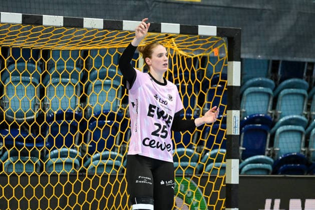 Madita Kohorst (VfL Oldenburg, 25) gestikuliert VfL Oldenburg vs. Thueringer HC, ALSCO Handball Bundesliga Frauen, 2. Spieltag, Saison 2026 2027, 06.09.2026, VfL Oldenburg vs. Thueringer HC, ALSCO Handball Bundesliga Frauen, 2. Spieltag, Saison 2026 2027, 06.09.2026 Oldenburg *** Madita Kohorst of VfL Oldenburg, 25, gestures during the VfL Oldenburg vs. Thueringer HC match, ALSCO Women s Handball Bundesliga, Matchday 2, 2026–2027 season, September 6, 2026, VfL Oldenburg vs. Thueringer HC, ALSCO Women’s Handball Bundesliga, Matchday 2, 2026–2027 season, September 6, 2026, Oldenburg Copyright: xEibner-Pressefoto RobertxGertzenx EP_RGN