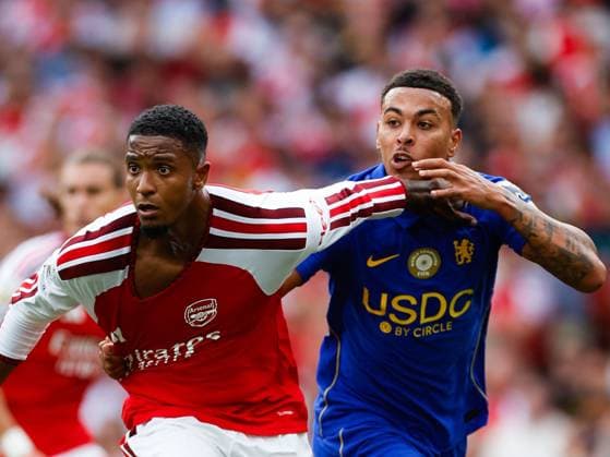Ezri Konsa of Arsenal and Morgan Rogers of Chelsea battle together Arsenal v Chelsea, Premier League, Football, Emirates Stadium, London, UK - 06 Sep 2026London Emirates Stadium United Kingdom EDITORIAL USE ONLY No use with unauthorised audio, video, data, fixture lists, club league logos or live services. Online in-match use limited to 120 images, no video emulation. No use in betting, games or single club league player publications. Copyright: xMattxImpey Shutterstockx 17137590at