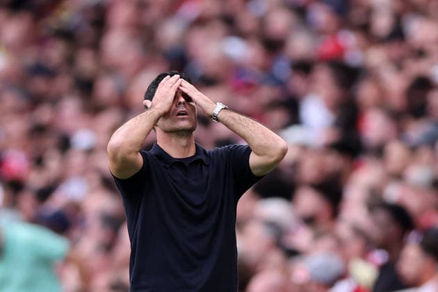 Sport Bilder des Tages London, England, 6th September 2026. Mikel Arteta manager of Arsenal during the Arsenal vs Chelsea Premier League match at the Emirates Stadium, London. Picture credit should read: David Klein Sportimage EDITORIAL USE ONLY. No use with unauthorised audio, video, data, fixture lists, club league logos or live services. Online in-match use limited to 120 images, no video emulation. No use in betting, games or single club league player publications. SPI_036_DK_Arsenal_Chelsea SPI-4978-0033