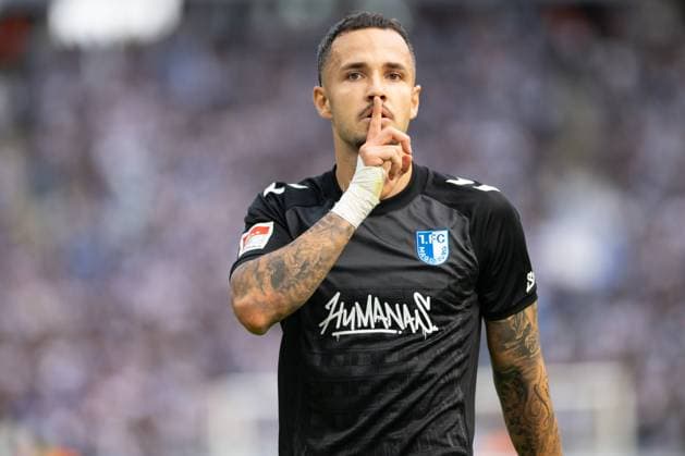 Falko Michel 21 (1. FC Magdeburg) feiert sein Tor zum 1:1 mit dem Finger auf dem Mund , Hertha BSC Berlin vs. 1. FC Magdeburg, Fussball, 2. Bundesliga, 4. Spieltag, 2026 2027, 06.09.2026 DFB regulations prohibit any use of photographs as image sequences and or quasi-video Berlin Berlin Deutschland *** Falko Michel, 21, of 1. FC Magdeburg celebrates his goal to tie the game at 1–1 by putting his finger to his mouth; Hertha BSC Berlin vs. 1. FC Magdeburg, soccer, 2. Bundesliga, Matchday 4, 2026–2027, September 6, 2026 DFB regulations prohibit any use of photographs as image sequences and or quasi-video Berlin, Berlin, Germany Copyright: xkolbert-press MarkusxVerwimpx