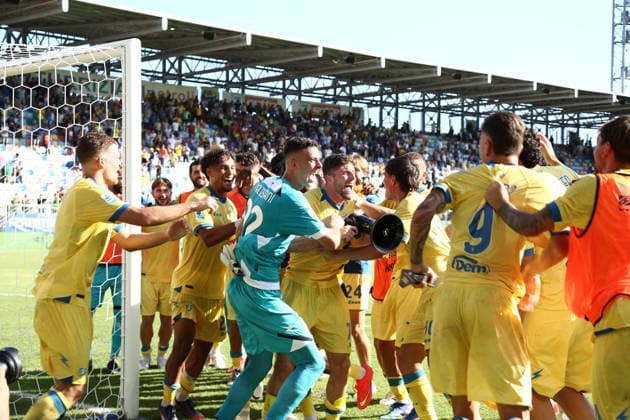 SOCCER - Serie A - Frosinone Calcio vs. Venezia FC Photo by IPA ABACAPRESS.COM88197613 - Frosinone players after the final whistle during the 2026–2027 Serie A match between Frosinone Calcio and Venezia F.C. at Stadio Benito Stirpe in Frosinone, Italy. Frosinone Italy  Copyright: xIPAxSport ABACAx