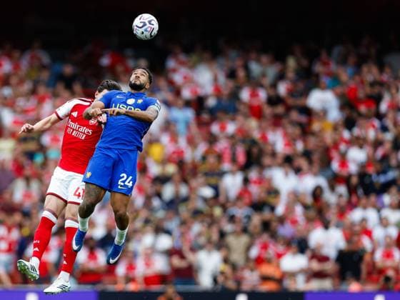 Declan Rice of Arsenal and Reece James of Chelsea battle for the ball in the air Arsenal v Chelsea, Premier League, Football, Emirates Stadium, London, UK - 06 Sep 2026London Emirates Stadium United Kingdom EDITORIAL USE ONLY No use with unauthorised audio, video, data, fixture lists, club league logos or live services. Online in-match use limited to 120 images, no video emulation. No use in betting, games or single club league player publications. Copyright: xMattxImpey Shutterstockx 17137590dy