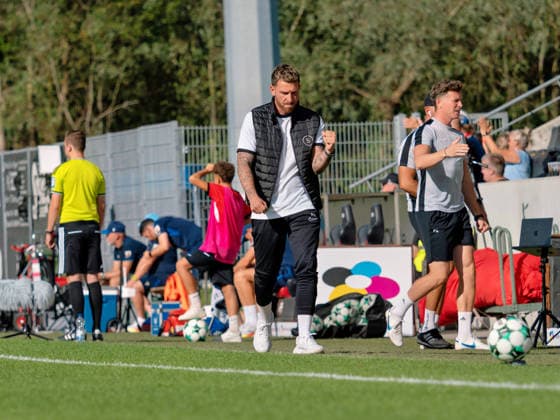 Pascal Reinhardt, SG Sonnenhof Grossaspach, coach; celebration of the 1–0 goal by Loris Maier, SG Sonnenhof Grossaspach, 27 GER, Soccer, SG Sonnenhof Grossaspach vs. TSG Hoffenheim II, 3rd Division, Matchday 4, 2026–2027 season, September 6, 2026 GER, Soccer, SG Sonnenhof Grossaspach vs. TSG Hoffenheim II, 3rd League, Matchday 4, 2026–2027 season, September 6, 2026 Aspach Copyright: xCarstenxSchweringx EP_CSG