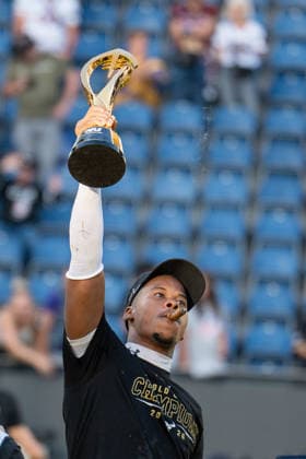 Germany, September 6, 2026, The AFLE Gold Bowl 2026: Panthers Wroclaw vs. Vienna Vikings, Schauinsland Reisen Arena, Duisburg, Germany. Vienna Vikings Amani Dennis holds the trophy aloft. Duisburg, Germany Copyright: xMijoxLubecx