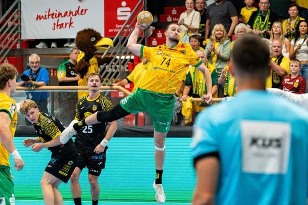 Hagen, Germany, September 6, 2026, 2nd HBL 2026–2027, Matchday 2: VfL Eintracht Hagen vs. HSC 2000 Coburg. Pictured: Josip Jukic of Hagen taking a shot at the Ischelandhalle in North Rhine-Westphalia. Copyright: xFotostandx xKruczynskix