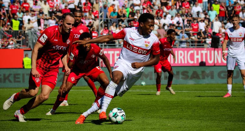 Würzburg, Soccer 3rd Division: FC Würzburger Kickers vs. VfB Stuttgart II, Jarzinho Malanga (VfB)