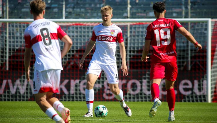 Würzburg, Soccer 3rd Division: FC Würzburger Kickers vs. VfB Stuttgart II, center: Maximilian Herwerth (VfB)