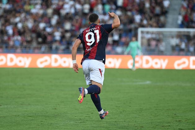 IPA88202174 - Roberto Piccoli (Bologna FC) celebrating his goal during the Bologna FC vs. US Sassuolo Serie A soccer match in Bologna, Italy, on September 6, 2026  Copyright: xGianlucaxRicci IPAxSportx xx 88202174
