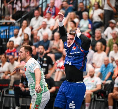 Handball 1 Bundesliga 2025–2026, June 9, 2026, HBW Balingen Weilstetten vs. SC Magdeburg, Stefan Bauer, HBW Balingen Weilstetten with his jersey over his head