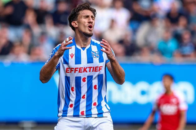 HEERENVEEN, NETHERLANDS - SEPTEMBER 6: Maxence Rivera of sc Heerenveen is disappointed during the Dutch Eredivisie match between SC Heerenveen and AZ Alkmaar at Abe Lenstra Stadion on September 06, 2026 in Heerenveen, Netherlands.  Copyright: xMTB MBxMediax