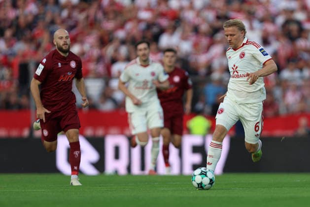 Andreas Mueller of Fortuna Düsseldorf in action, on the ball, making a solo run during the 3. Liga match between SC Fortuna Cologne and Fortuna Düsseldorf, Südstadion on September 6, 2026, in Cologne, Germany. Photo by Oliver Kaelke, DeFodi Images. Andreas Mueller of Fortuna Düsseldorf controls the ball during the 3. Liga match between SC Fortuna Cologne and Fortuna Düsseldorf at Südstadion on September 6, 2026 in Cologne, Germany. Photo by Oliver Kaelke, DeFodi Images. DFB and DFL regulations prohibit any use of photographs as image sequences and or quasi-video. Photo by Oliver Kaelke, DeFodi Images