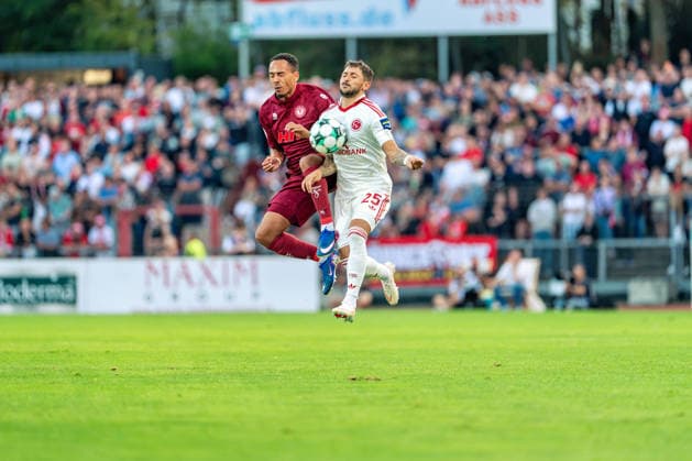 A fierce aerial battle for the ball between Robin Afamefuna of Fortuna Cologne, 22, and Matthias Zimmermann of Fortuna Düsseldorf, 25. Fortuna Cologne vs. Fortuna Düsseldorf, Soccer, 3rd Division, Matchday 4, 2026–27 Season, September 6, 2026. DFL regulations prohibit any use of photographs as image sequences and or quasi-video. Fortuna Cologne vs. Fortuna Düsseldorf, soccer, 3. Liga, Matchday 4, 2026–27 Season, September 6, 2026, Cologne Copyright: xEibner-Pressefoto LukasxBaldygax EP_LBA