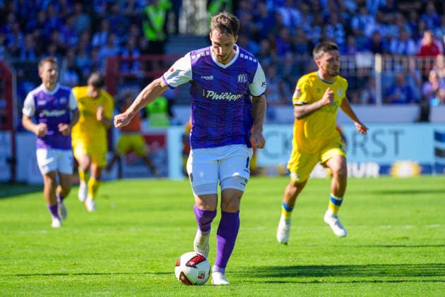 Robin Meißner (VfL Osnabrück, 11), Deutschland: Fussball, 2. Bundesliga, Saison 2026 27, 4. Spieltag, 06.09.2026, VfL Osnabrück vs Eintracht Braunschweig, Stadion Bremer Brücke (Osnabrück, Niedersachsen) *** Robin Meißner, VfL Osnabrück, 11, German Soccer, 2. Bundesliga, 2026–27 Season, Matchday 4, September 6, 2026, VfL Osnabrück vs. Eintracht Braunschweig, Bremer Brücke Stadium, Osnabrück, Lower Saxony Copyright: xLeonxFrickx